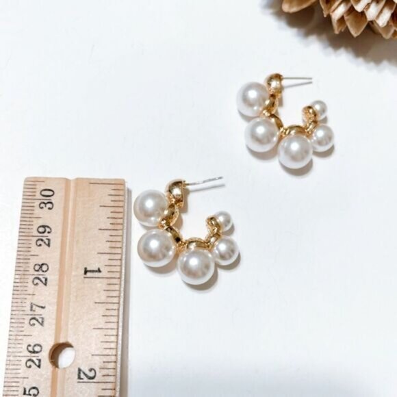 Pearl hoop  earrings  M47 - Picture 6 of 7